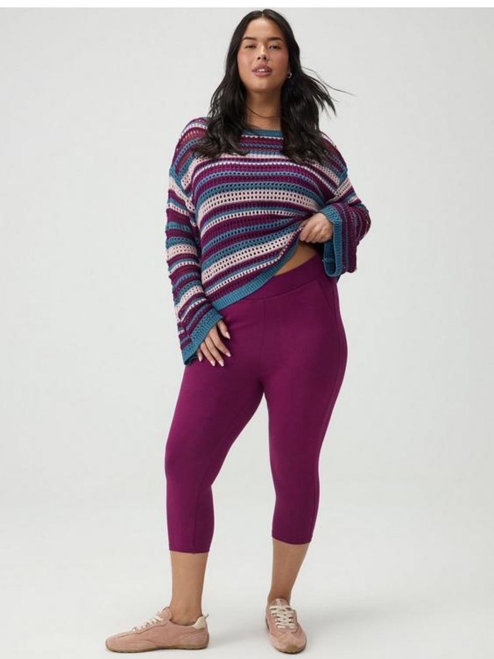 torrid Magenta Pull-On Capris C98